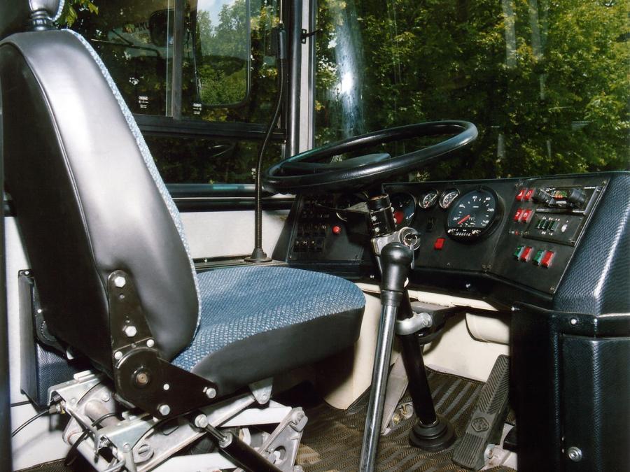 Ikarus 150 1990 года  (фото 2 из 5)